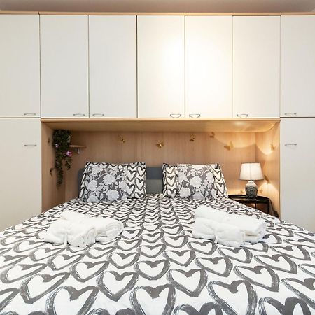 15 Min Centro E Stazione Ferroviaria Appartement Genua Buitenkant foto