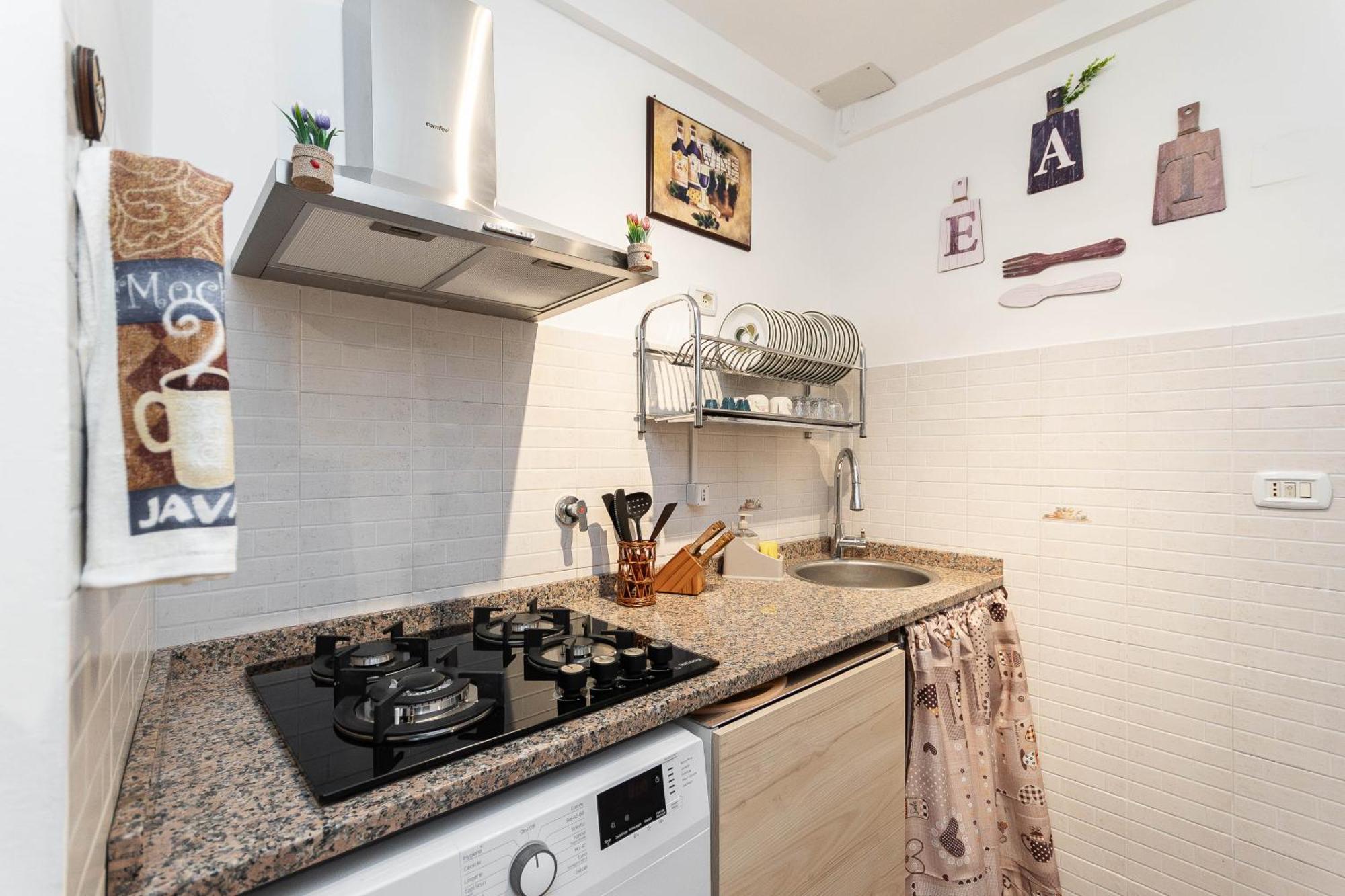 15 Min Centro E Stazione Ferroviaria Appartement Genua Buitenkant foto