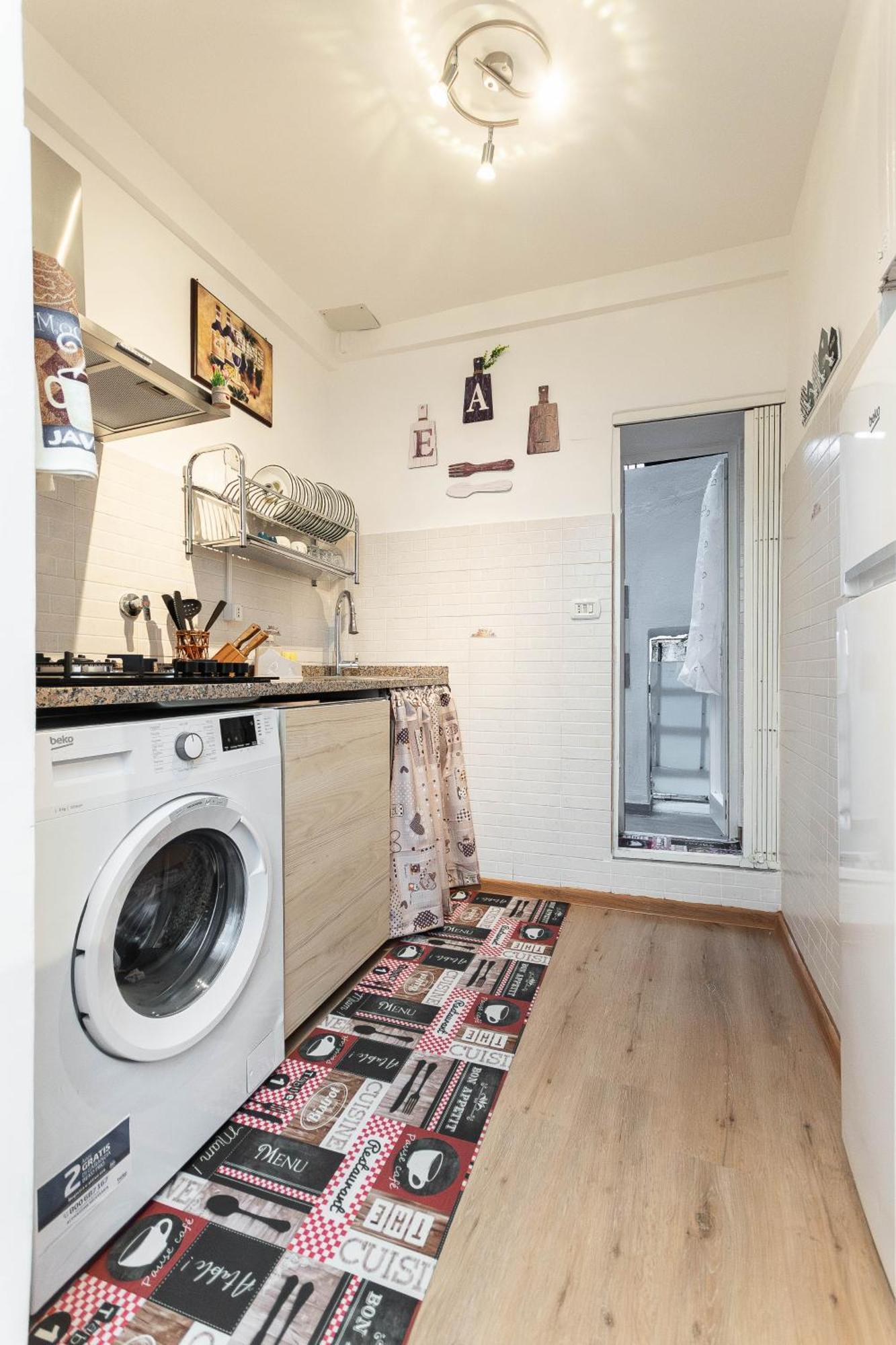 15 Min Centro E Stazione Ferroviaria Appartement Genua Buitenkant foto